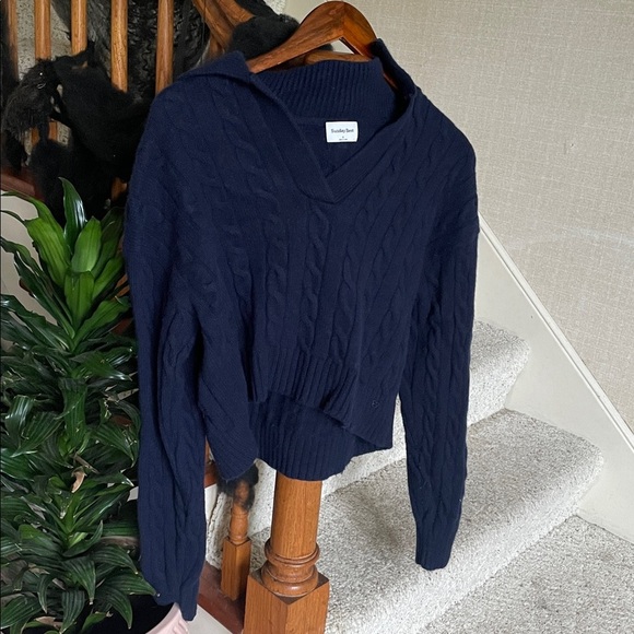 Sunday Best Dark Blue V-Neck Wool Cropped Sweater - Picture 2 of 14